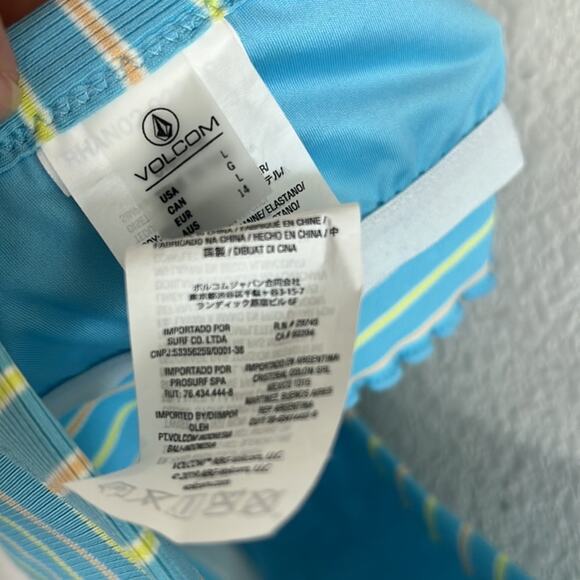 Volcom Stripped Cropped Bikini Top Festival Ditsy Ruffle Tank Style Shelf Bra L - Picture 6 of 6